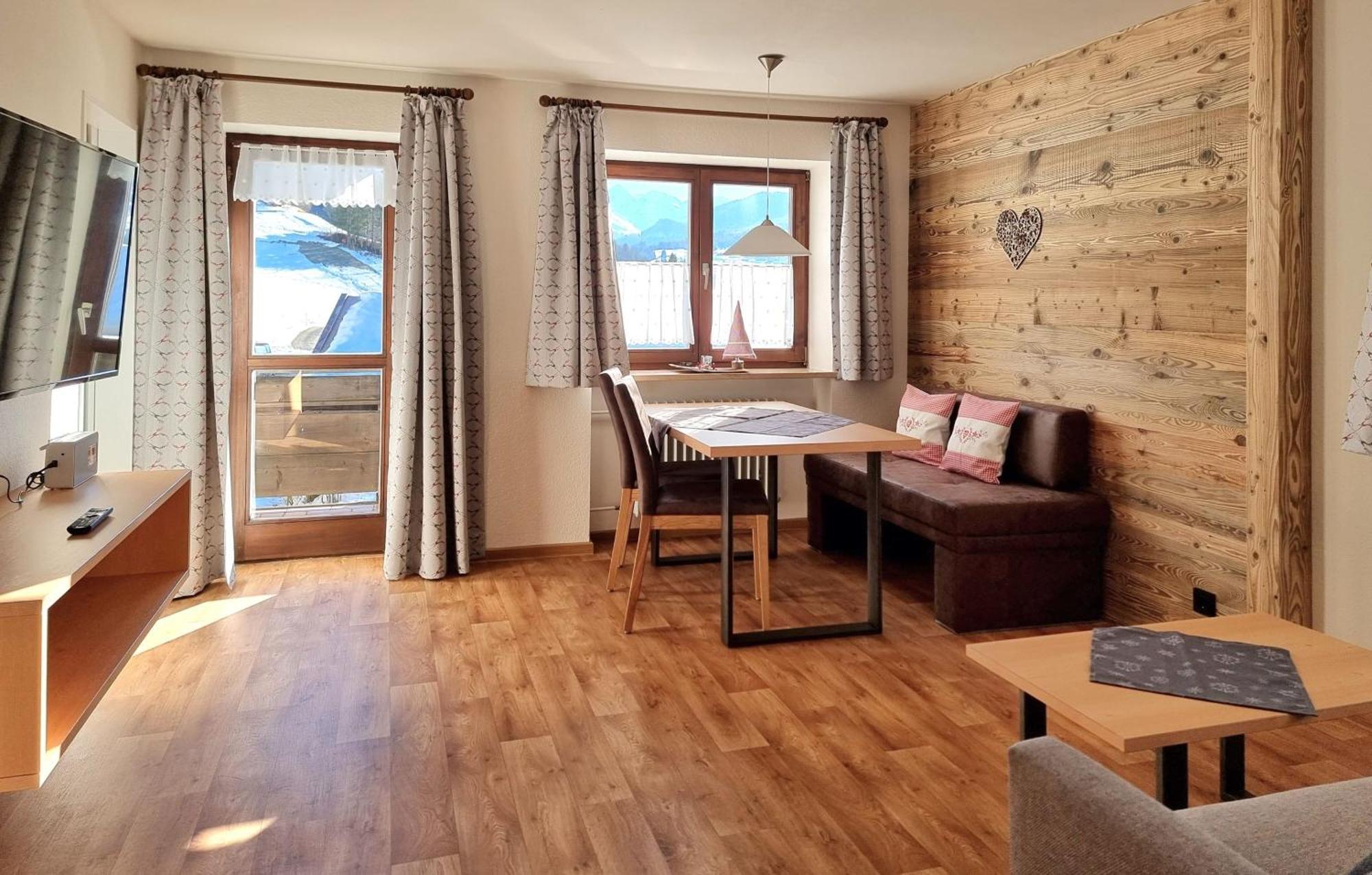 Gschwenderhaus Ferienwohnungen Oberstdorf Luaran gambar