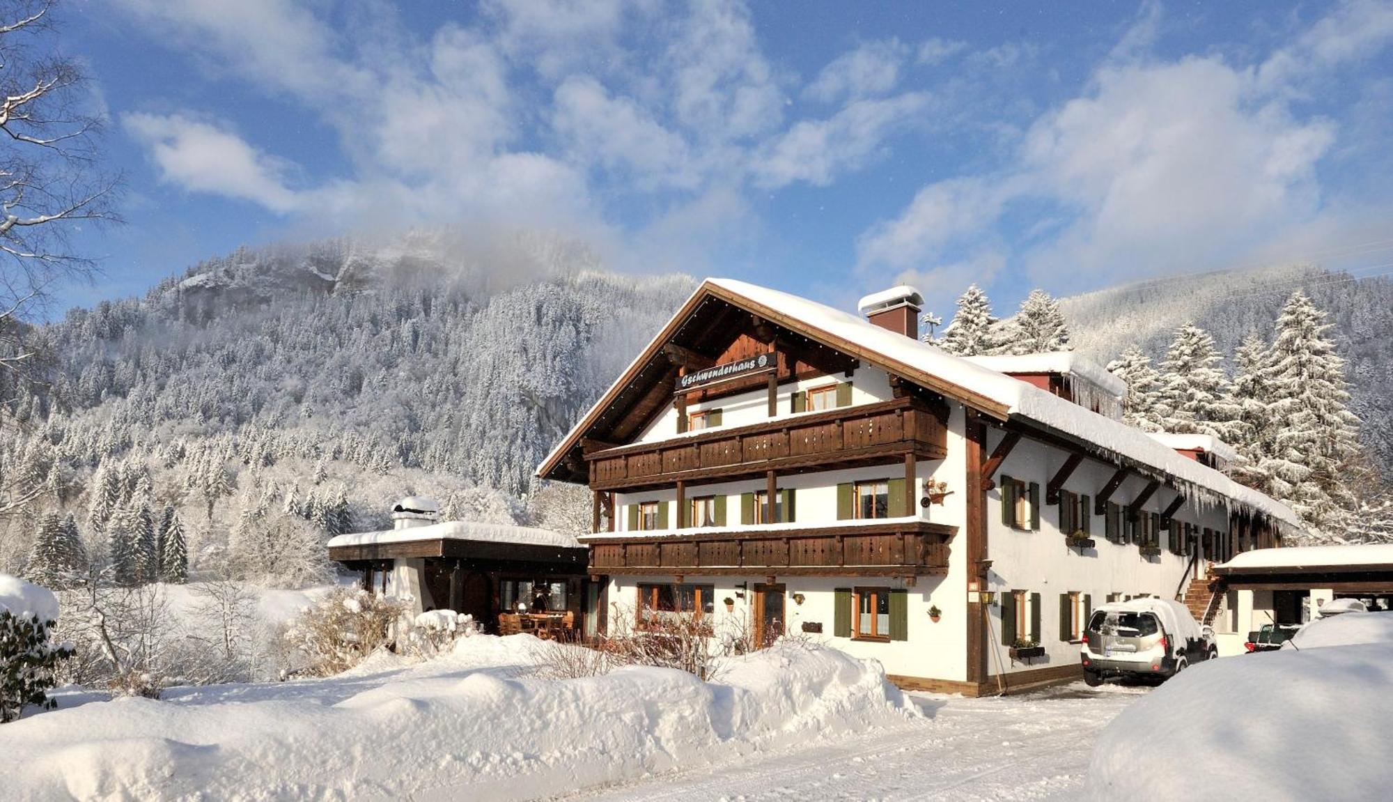 Gschwenderhaus Ferienwohnungen Oberstdorf Bilik gambar